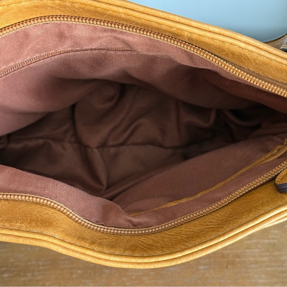 Tan Shoulder Crossbody Bag - Picture 6 of 11